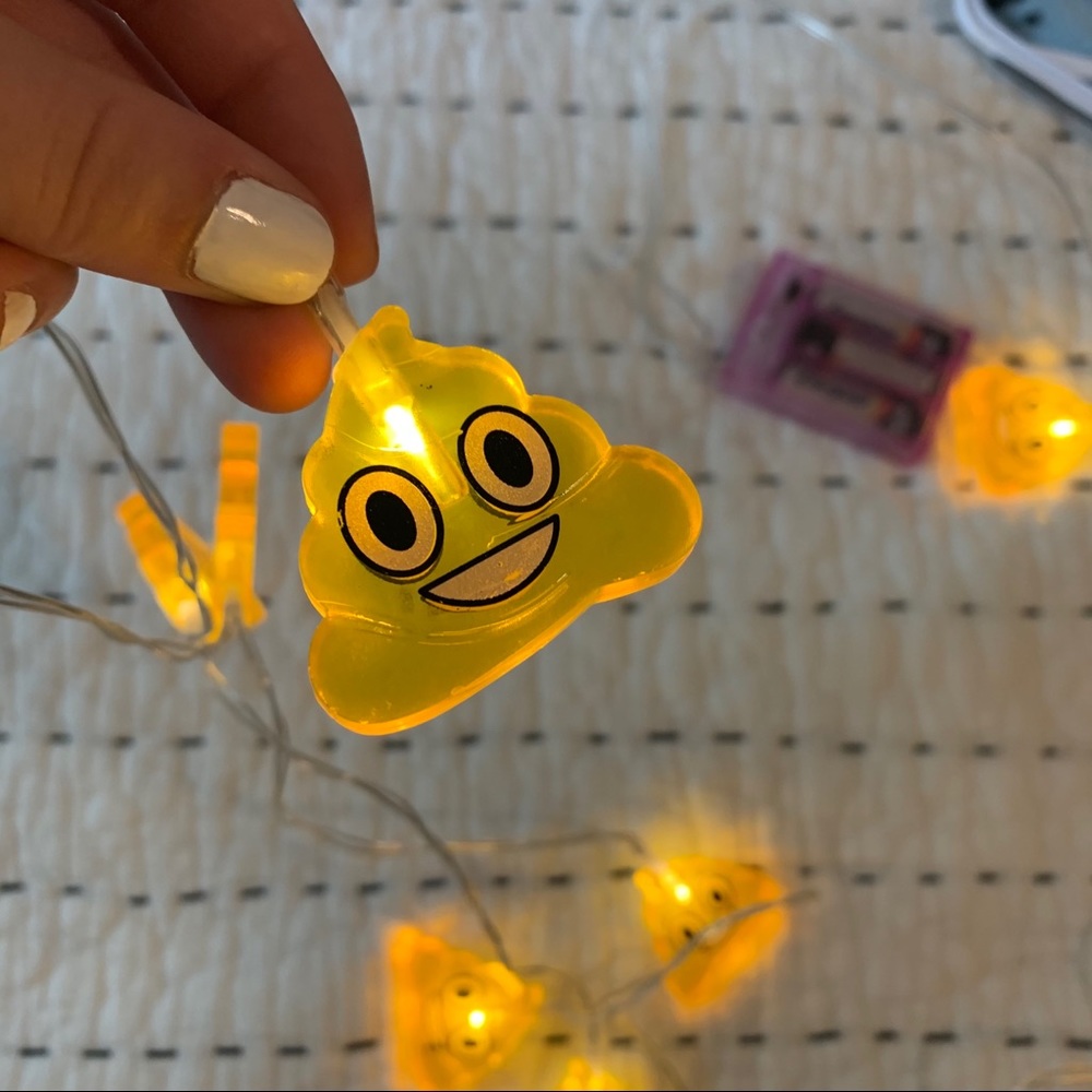 emoji string lights